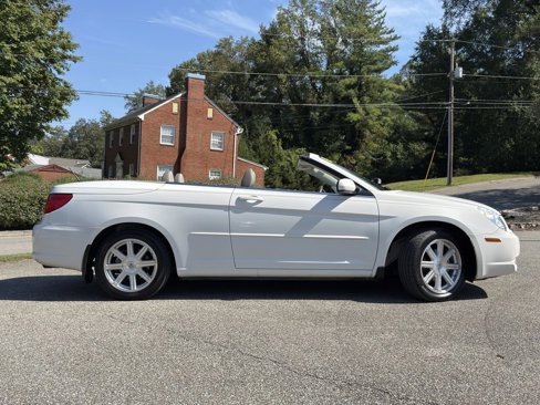 Used 2008 Chrysler Sebring Touring w/ Special Touring Group image 3