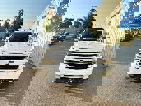 Used 2018 Chevrolet Silverado 1500 LT w/ Trailering Package image 6