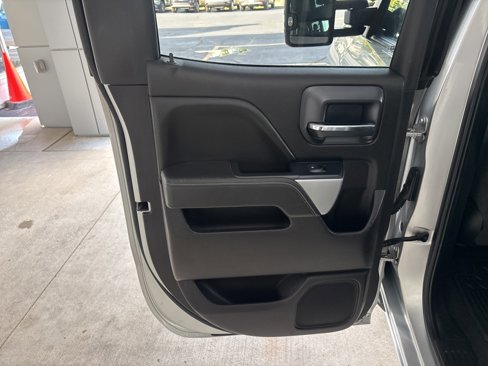 Used 2018 Chevrolet Silverado 1500 LT w/ LPO, Black Pack image 21