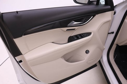 Used 2023 Buick Envision Essence image 8