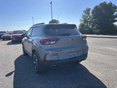 Used 2021 Chevrolet TrailBlazer RS w/ Technology Package image 5
