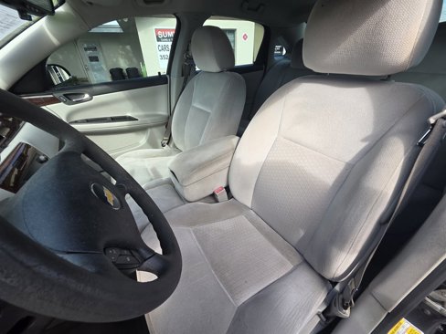 Used 2011 Chevrolet Impala LS image 15