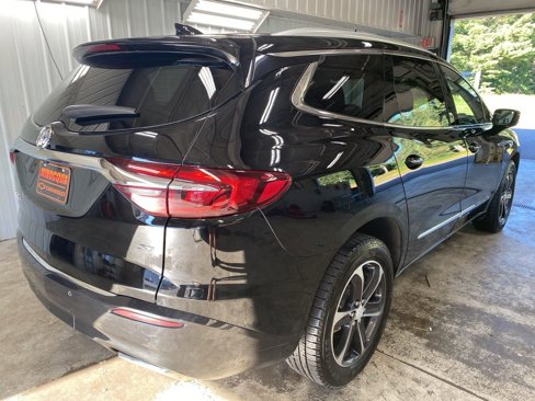 Used 2020 Buick Enclave Essence w/ Sport Touring Edition image 15