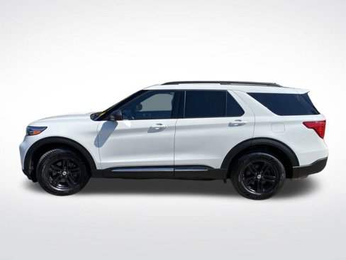Used 2020 Ford Explorer XLT w/ Comfort Package image 11