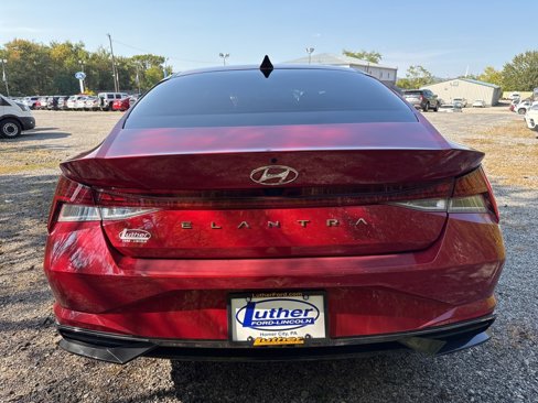 Used 2022 Hyundai Elantra SEL w/ Convenience + Premium Package image 8