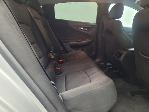 Used 2018 Chevrolet Malibu LT image 19
