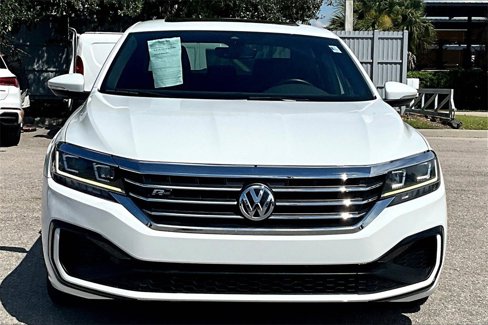 Certified 2021 Volkswagen Passat 2.0T R-Line image 10