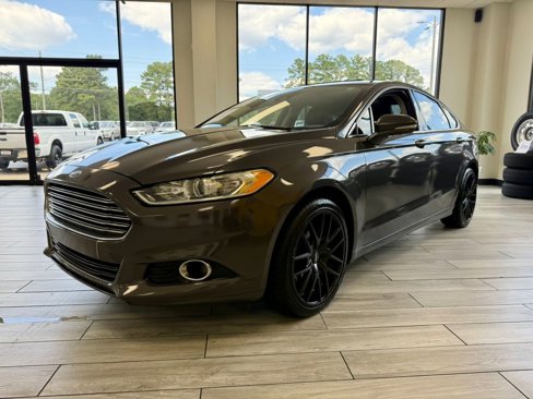 Used 2016 Ford Fusion Titanium image 3