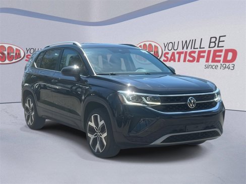 Used 2022 Volkswagen Taos SEL image 1