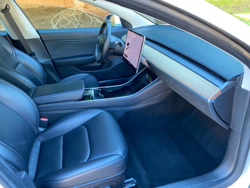 Used 2018 Tesla Model 3 Long Range image 46