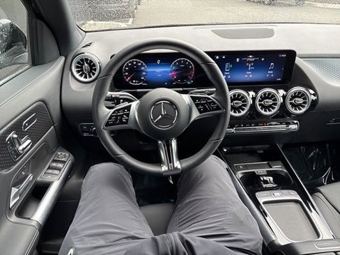 Used 2025 Mercedes-Benz GLA 250 4MATIC image 42