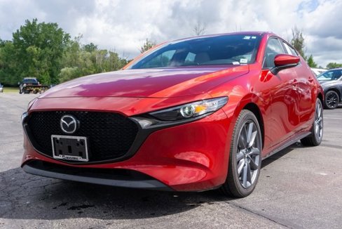 Used 2024 MAZDA MAZDA3 s image 2
