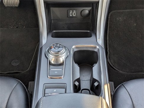 Used 2020 Ford Fusion SEL image 21
