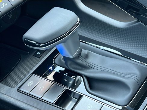 New 2025 Hyundai Elantra SEL image 17