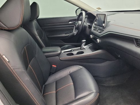 Used 2019 Nissan Altima 2.5 SR w/ SR Premium Package image 21