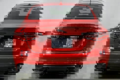 Used 2020 Jaguar XE S image 11