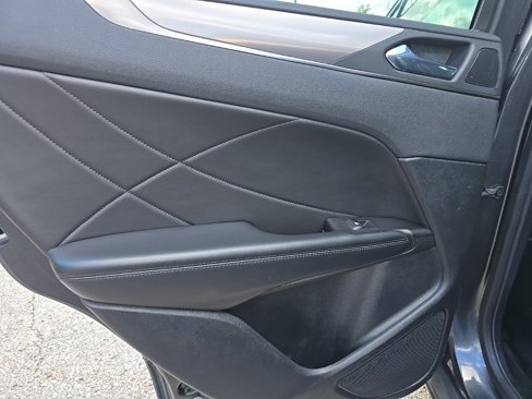 Used 2018 Lincoln MKC Premiere image 20