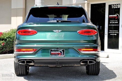 Used 2022 Bentley Bentayga image 24