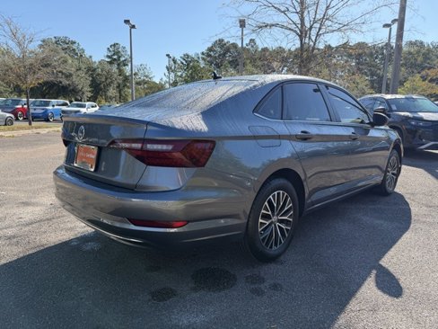 Certified 2021 Volkswagen Jetta SE image 6