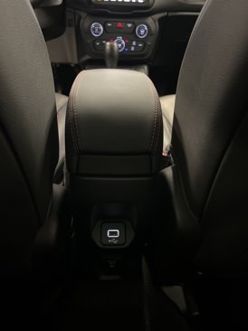 Used 2019 Jeep Renegade Trailhawk image 34