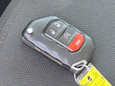 Used 2020 Jeep Gladiator Sport w/ Quick Order Package 24S image 37