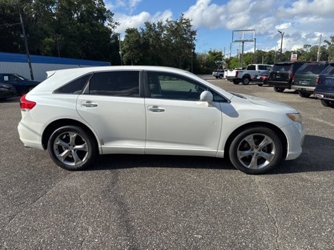 Used 2010 Toyota Venza image 4