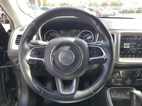 Used 2017 Jeep Compass Latitude w/ Popular Equipment Group image 17