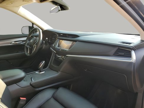 Used 2017 Cadillac XT5 Premium Luxury image 13