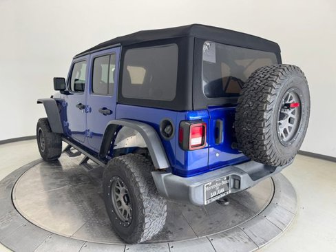 Used 2018 Jeep Wrangler Unlimited Sport S image 9