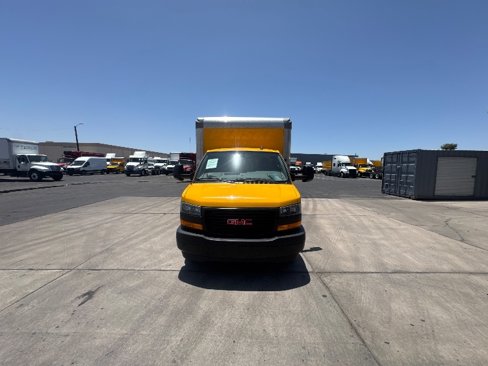Used 2022 GMC Savana 3500 Extended w/ Power Convenience Package image 2