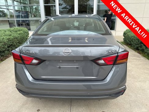 Used 2024 Nissan Altima 2.5 SV image 5