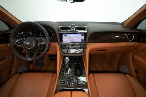 Used 2023 Bentley Bentayga Plug-In Hybrid image 31
