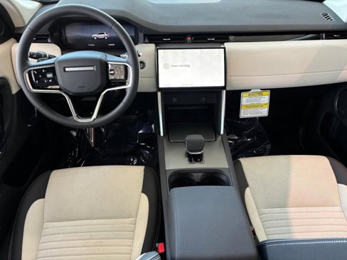 New 2025 Land Rover Discovery Sport S image 9