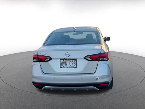Used 2023 Nissan Versa SV image 12