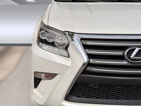 Used 2017 Lexus GX 460 image 11