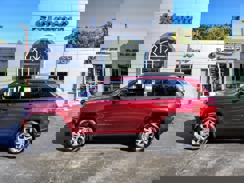 Certified 2022 Jeep Grand Cherokee Limited image 1