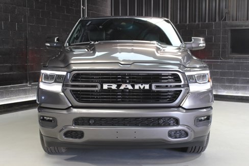 Used 2022 RAM 1500 Laramie w/ Sport Appearance Package image 5