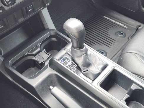 Used 2020 Toyota Tacoma SR image 19