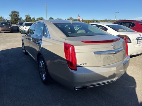 Used 2013 Cadillac XTS Luxury w/ Driver Awareness Package image 7