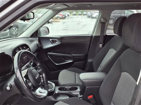 Certified 2023 Kia Soul EX image 18