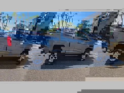 Used 2022 Chevrolet Colorado LT w/ Fleet Safety Package image 33