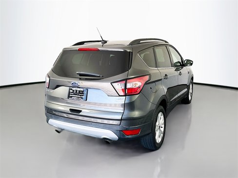 Used 2017 Ford Escape SE w/ Equipment Group 201A image 7