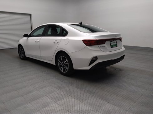 Used 2024 Kia Forte LXS image 5