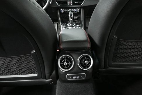 New 2025 Alfa Romeo Giulia w/ Driving Assist Package image 20
