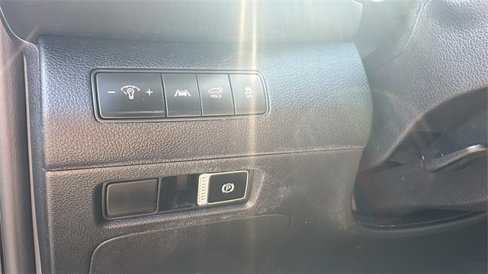 Used 2023 Hyundai Santa Fe SEL image 13