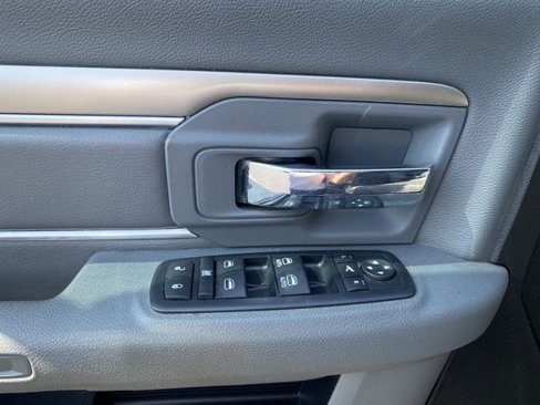 Used 2016 RAM 1500 Big Horn image 24