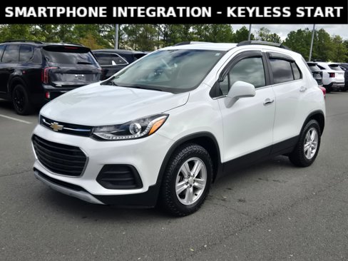 Used 2020 Chevrolet Trax LT w/ Driver Confidence Package image 3