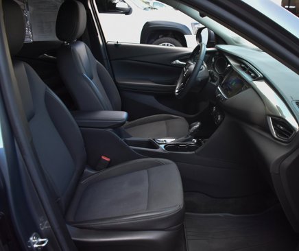 Used 2022 Buick Encore GX Preferred w/ Cold Weather Comfort Package image 17