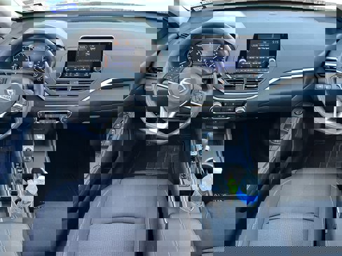 Certified 2022 Nissan Altima 2.5 SV image 9