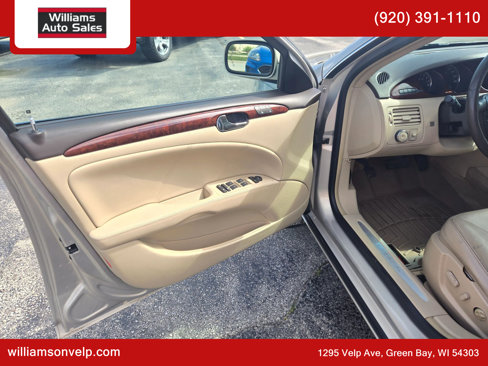 Used 2008 Buick Lucerne CXL w/ Driver Confidence Package image 10